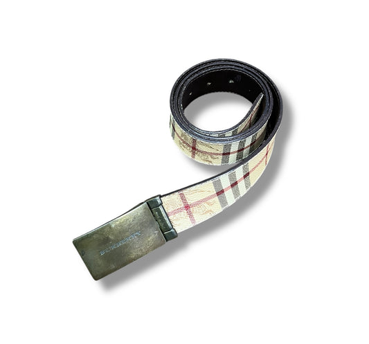 Burberry Novacheck belt
