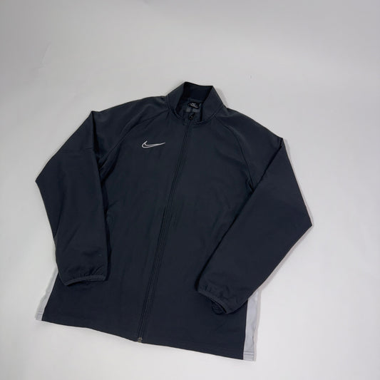 Nike Trackjacket L