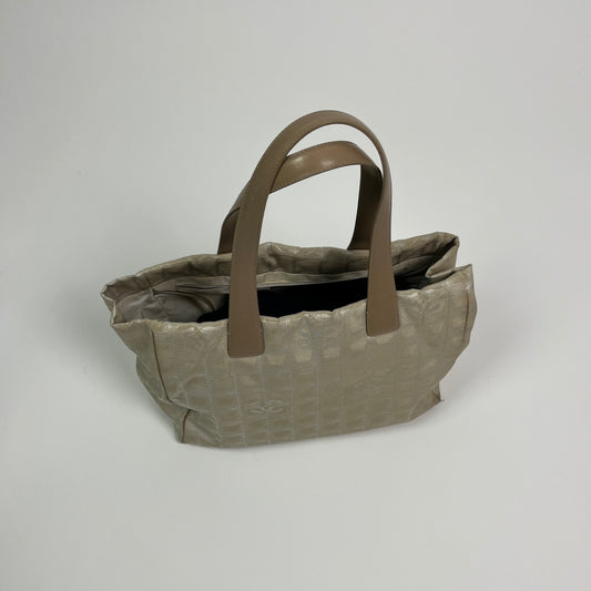 Chanel travelline Handtasche