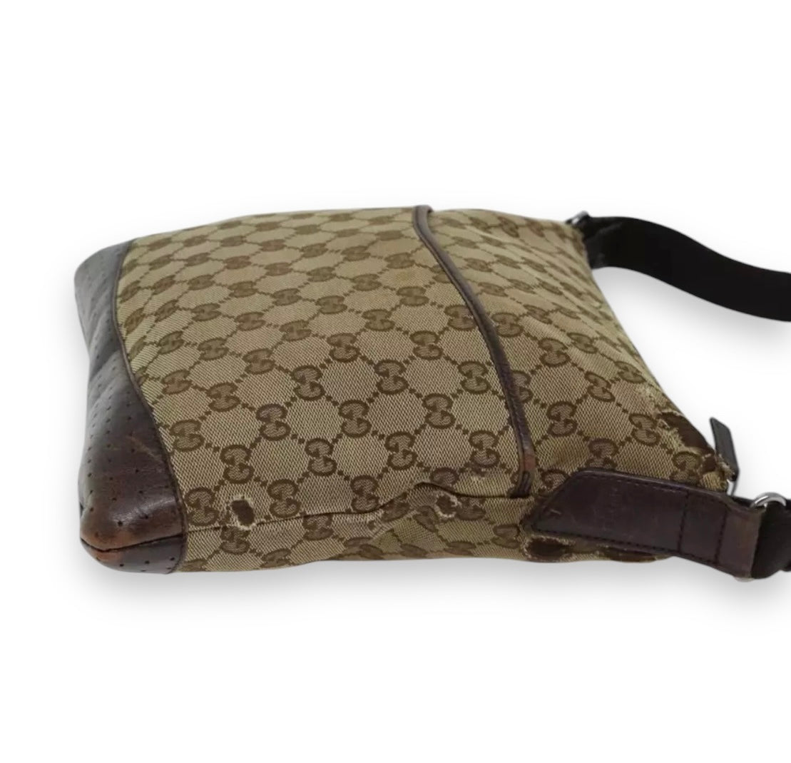 Gucci GG Canvas Umhängetasche