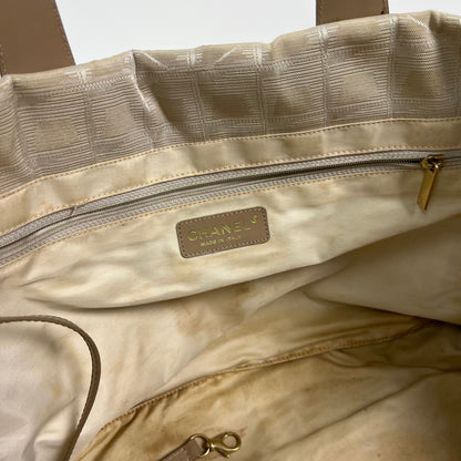 Chanel travelline Handtasche