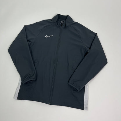 Nike Trackjacket L