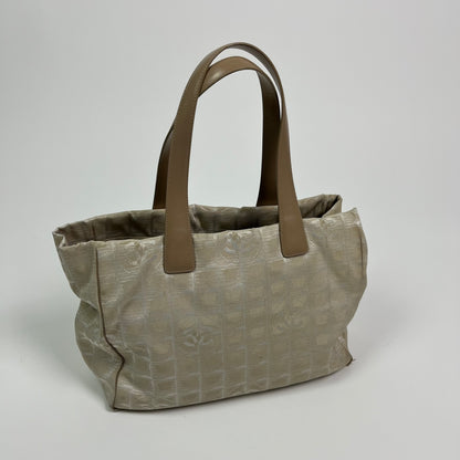 Chanel travelline Handtasche