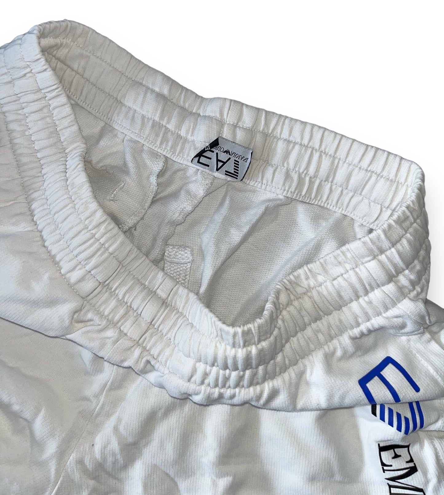 EA7 Shorts