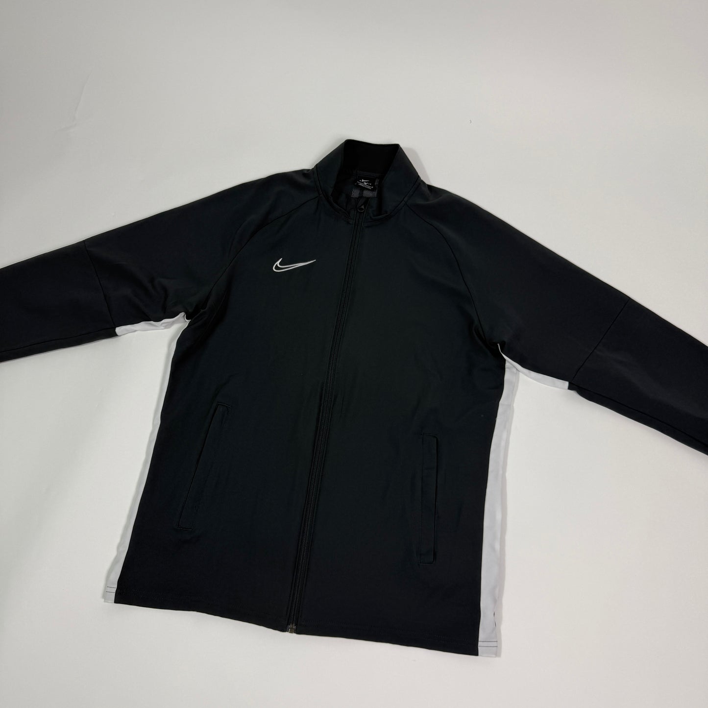 Nike Trackjacket L